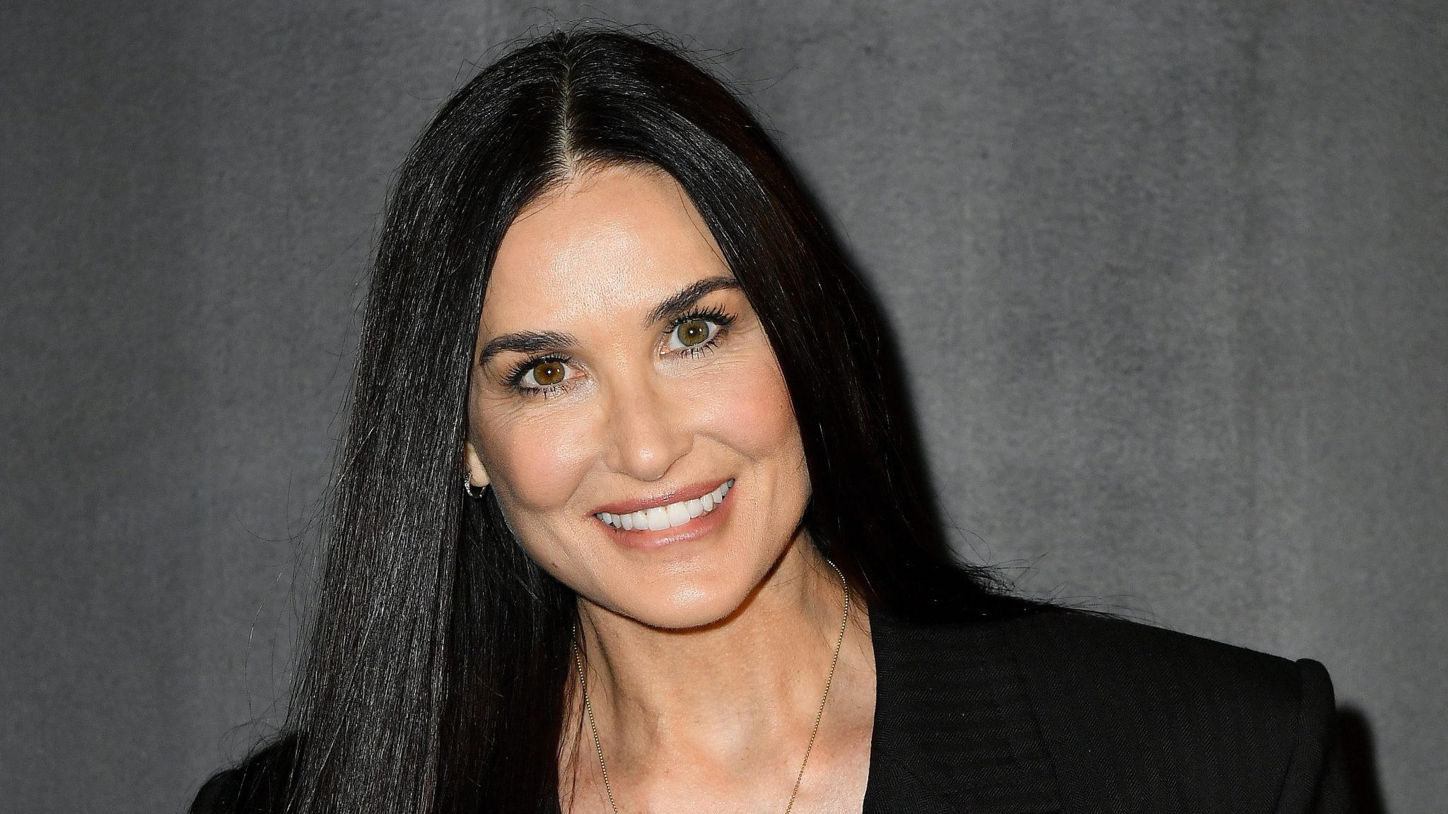Demi Moore smile and teeth