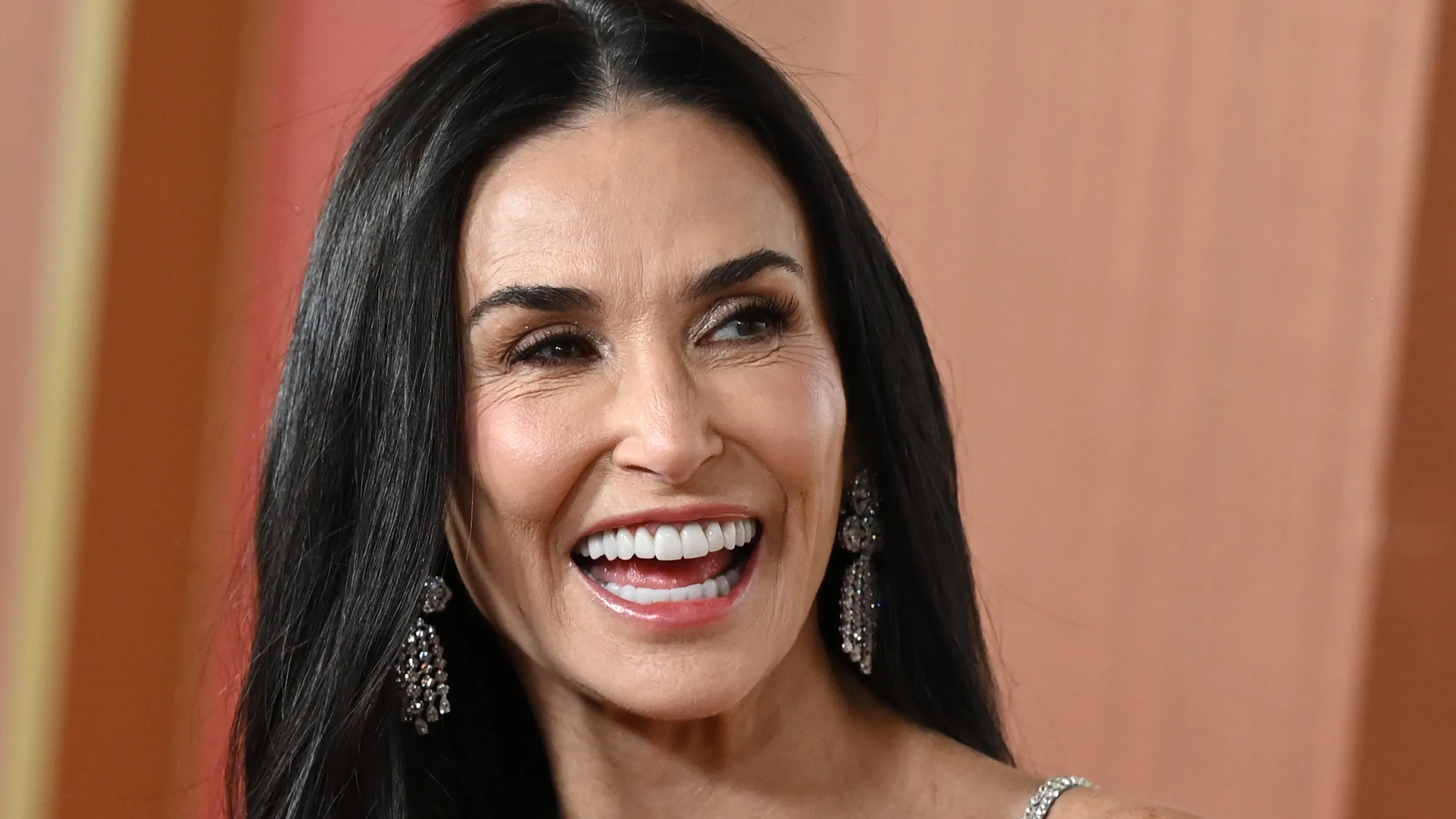 Demi Moore teeth