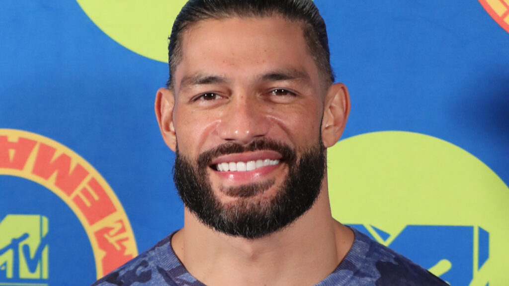 roman reigns smile and teeth