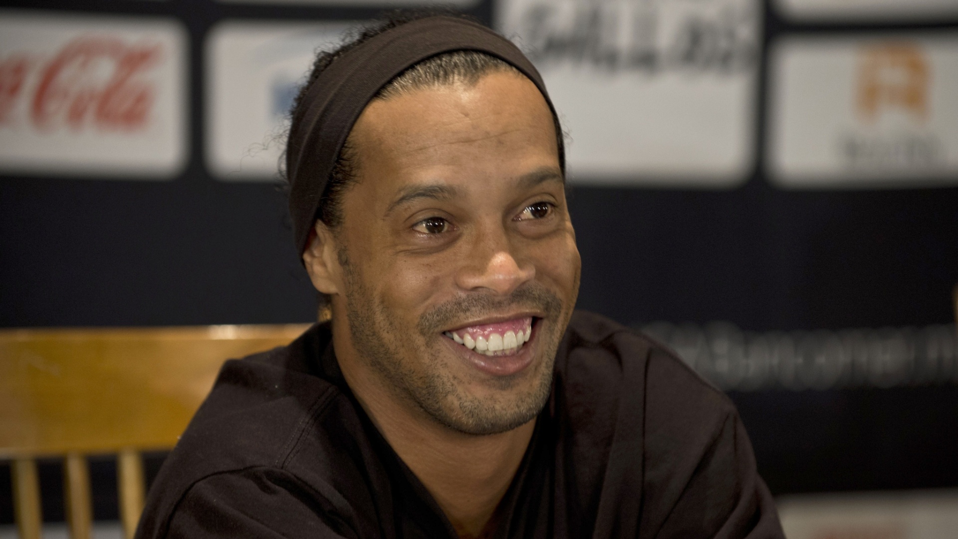 ronaldinho smile